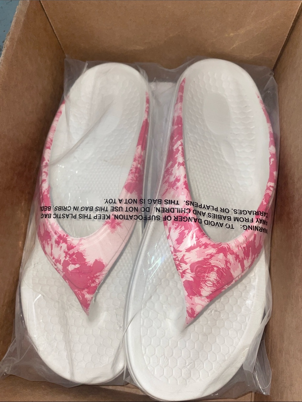 Women’s Pink Patterned Thong Sandals with Cushioned White Sole